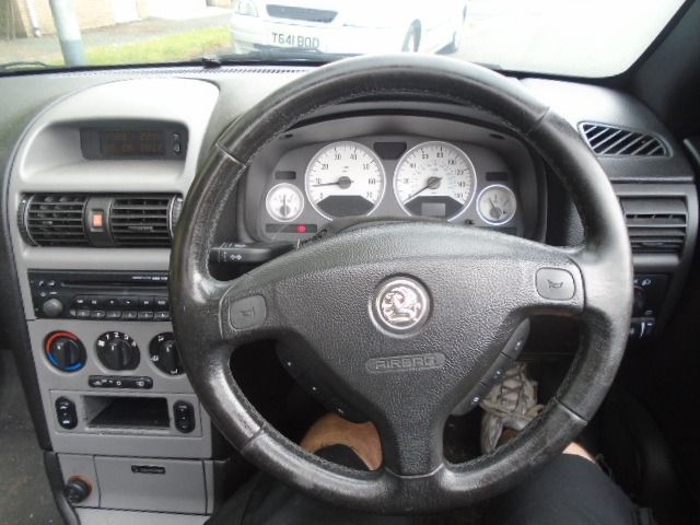 2004 Vauxhall Astra 1.8 16V 2d image 5