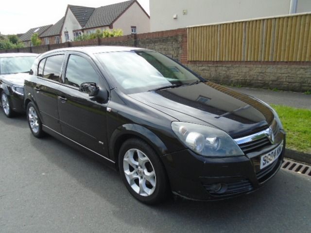 2004 Vauxhall Astra 1.6 SXI 16V 5d image 2