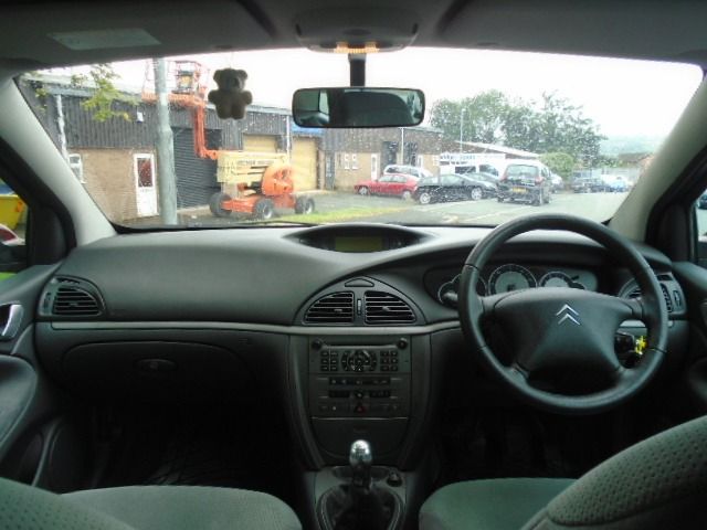 2005 Citroen C5 1.6 LX HDI 5d image 9