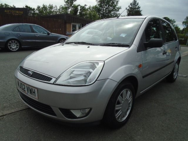 2002 Ford Fiesta 1.4 16V 5d image 2