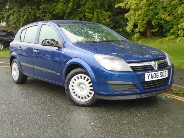 2006 Vauxhall Astra 1.6 LIFE 16V 5d image 1
