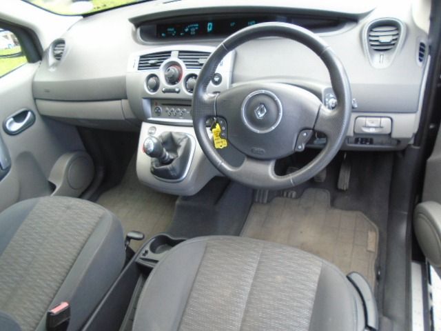 2008 Renault Grand Scenic 1.6 5d image 5