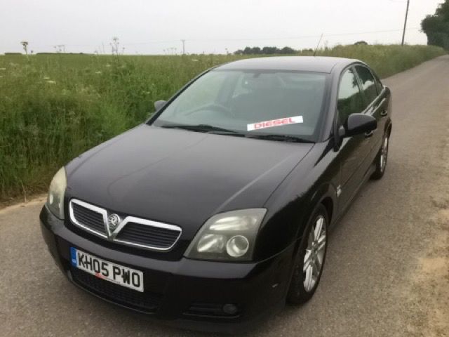 2005 Vauxhall Vectra 1.9 SRI CDTI 16V 5D image 2