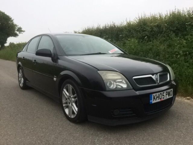 2005 Vauxhall Vectra 1.9 SRI CDTI 16V 5D image 5