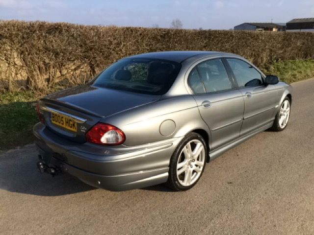 2005 Jaguar X-Type 2.0 XS LE D 4d image 3