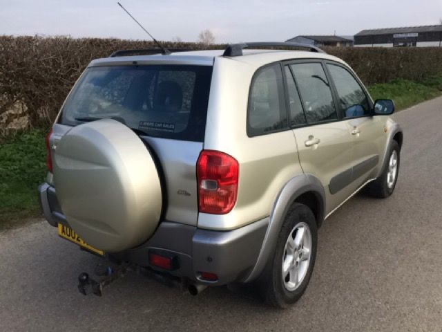 2002 Toyota Rav4 2.0 VX D-4D 5d image 4