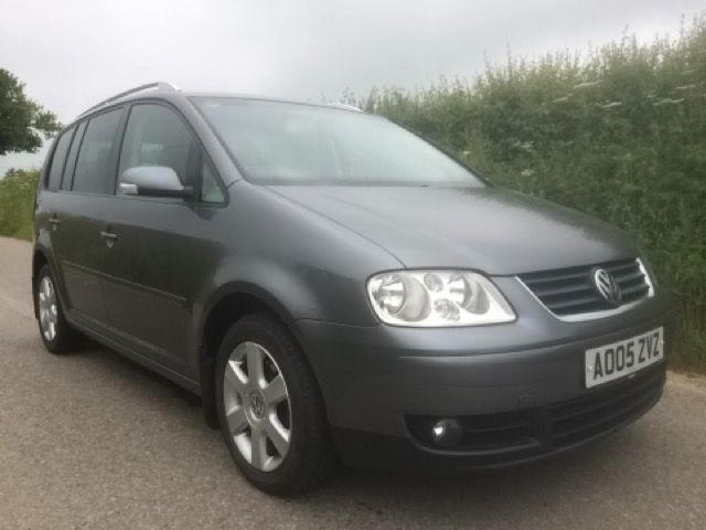 2005 Volkswagen Touran 2.0 Sport TDI DSG 5d image 6