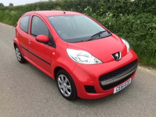 2011 Peugeot 107 1.0 Urban 5d image 1