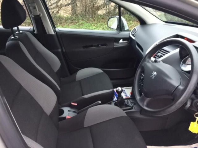 2008 Peugeot 207 1.4 SW S 5d image 5