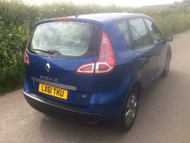 2011 Renault Scenic 1.5 DCI EDC 5d image 4