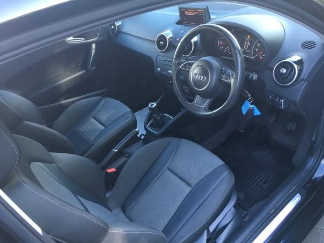 2011 Audi A1 1.4 TFSI SPORT 3d image 5