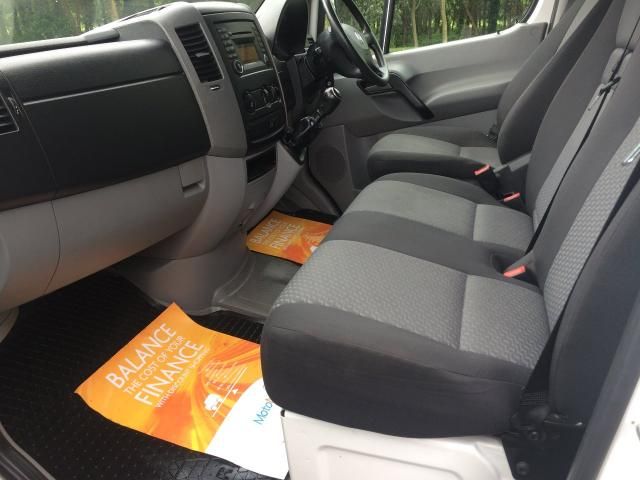 2013 Volkswagen Crafter 2.0 CR35 TDI 1d image 6