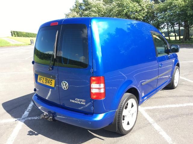 2013 Volkswagen Caddy 1.6 C20 TDI 4d image 2