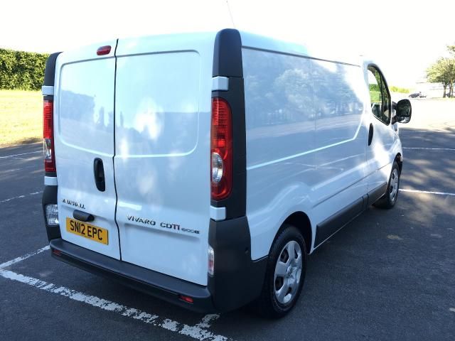 2012 Vauxhall Vivaro 2.0 2700 CDTI 4d image 4