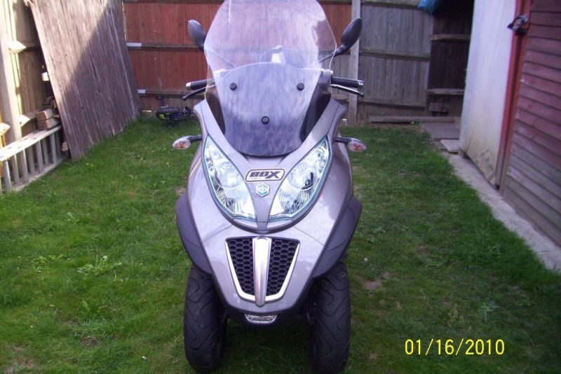 2011 Piaggio MP3 300lt image 2