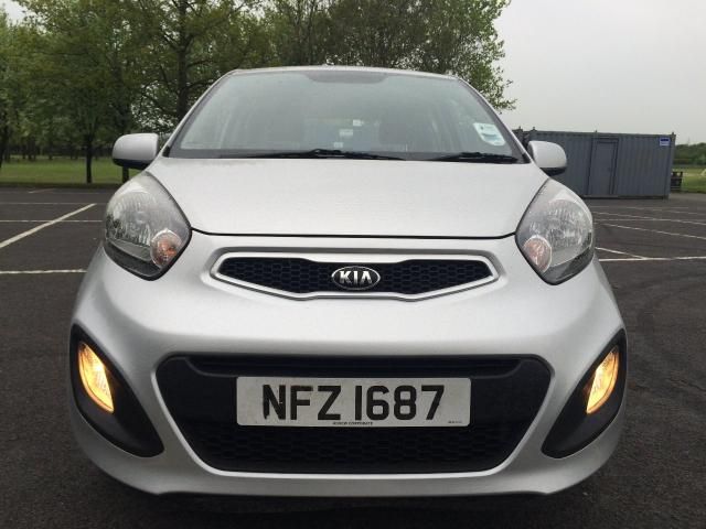 2013 KIA Picanto 1.0 1 5d image 3