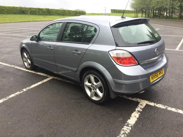 2007 Vauxhall Astra 1.9 SRI CDTI 5d image 3