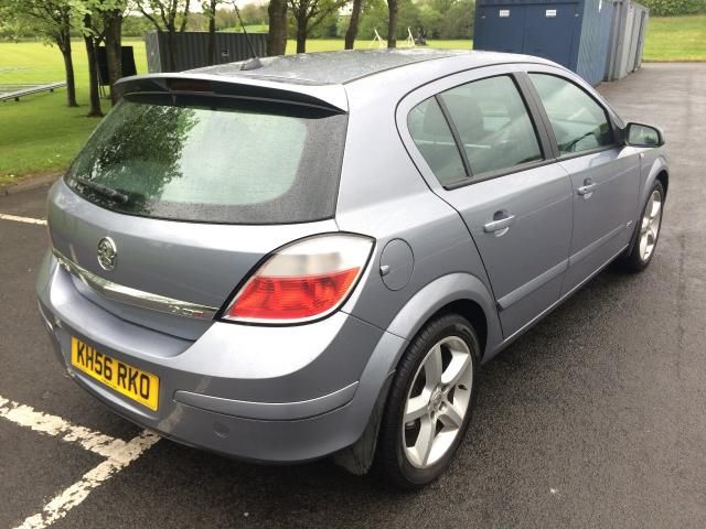 2007 Vauxhall Astra 1.9 SRI CDTI 5d image 4