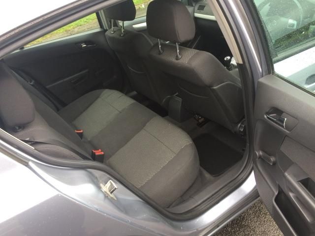 2007 Vauxhall Astra 1.9 SRI CDTI 5d image 6