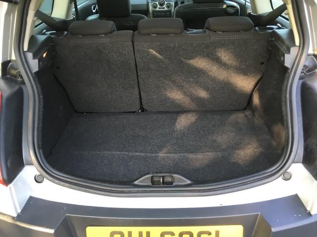 2005 Renault Megane 1.6 Sport 16V 3d image 5