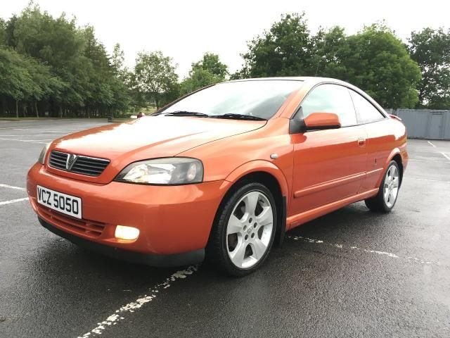 2004 Vauxhall Astra 1.8 16V 2d image 2