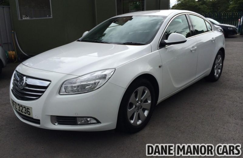 2011 Vauxhall Insignia CDTI SRI image 1