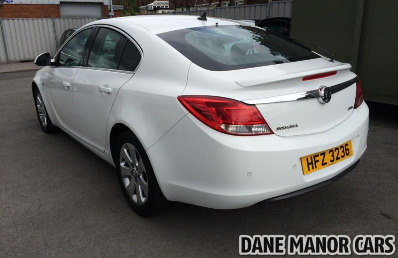 2011 Vauxhall Insignia CDTI SRI image 3