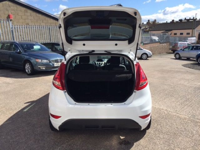 2011 Ford Fiesta 1.6 Zetec S 3d image 7