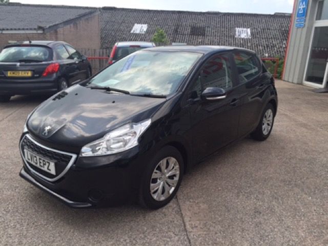 2013 Peugeot 208 1.4 HDI Plus 5d image 5