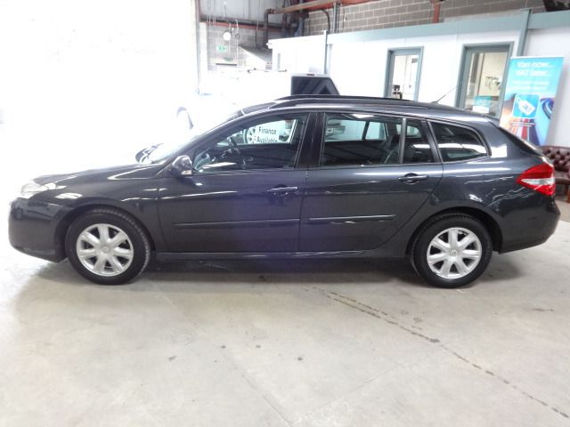 2008 Renault Laguna 2.0 DCI 5d image 3