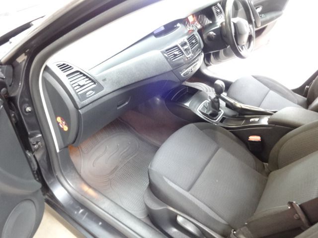 2008 Renault Laguna 2.0 DCI 5d image 8