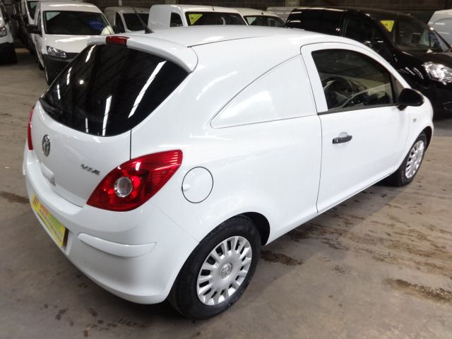 2012 Vauxhall Corsa 1.2 CDTI image 3