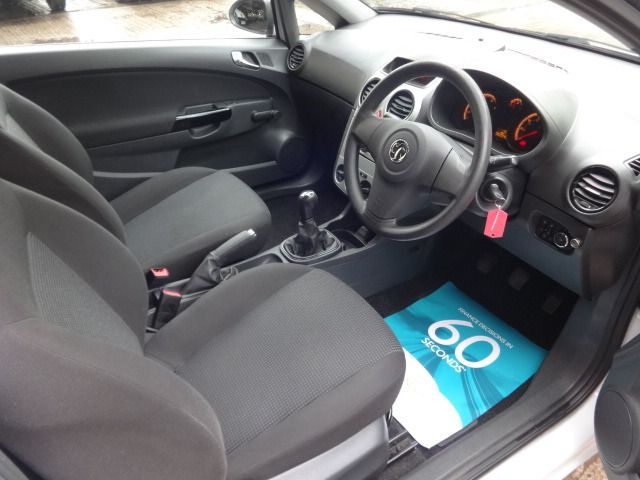 2012 Vauxhall Corsa 1.2 CDTI image 7