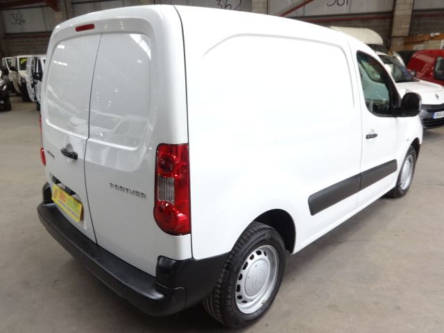 2011 Peugeot Partner 1.6 HDI S L1 850 4d image 3