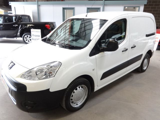 2011 Peugeot Partner 1.6 HDI S L1 850 4d image 5