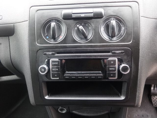 2011 Volkswagen Caddy 1.6 C20 TDI 102 5d image 7