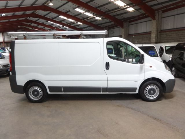 2010 Vauxhall Vivaro 2.0 2900CDTI SHR 5d image 2