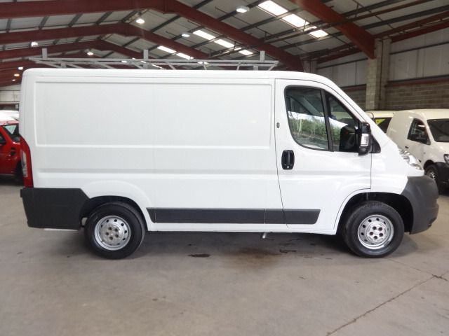 2011 Citroen Relay 2.2 5d image 2