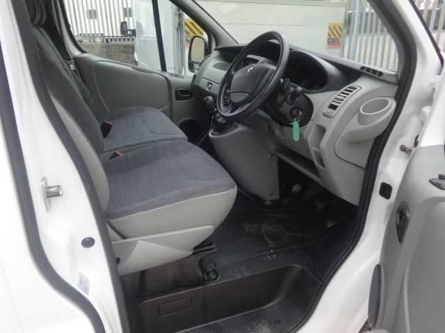 2013 Renault Trafic 2.0 SL29 DCI 5d image 8
