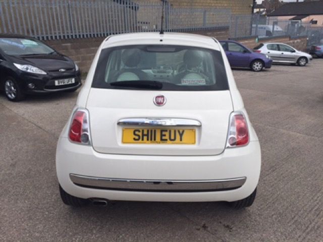 2011 Fiat 500 1.2 Lounge 3d image 3