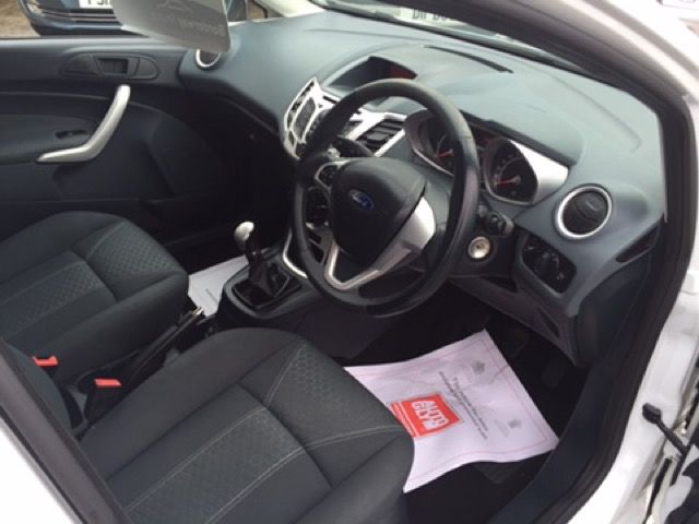 2009 Ford Fiesta 1.2 Zetec 5d image 6