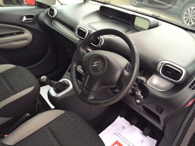 2010 Citroen C3 Picasso 1.6 VTR Plus HDI 5d image 6