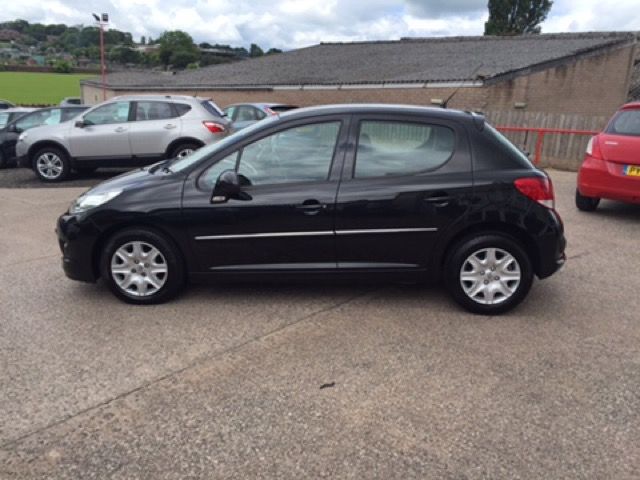 2011 Peugeot 207 1.4 HDI 5d image 4