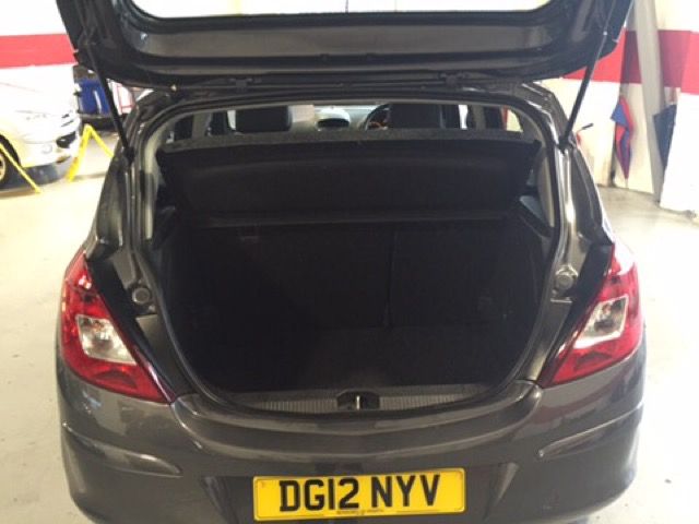 2012 Vauxhall Corsa 1.2 SE 5d image 8