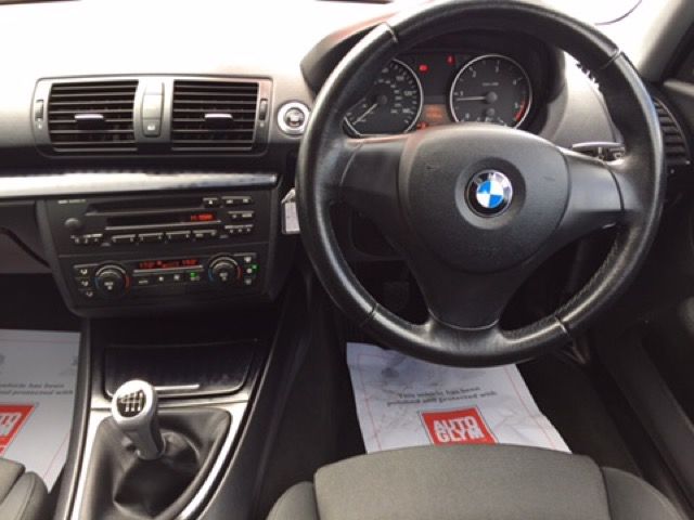 2006 BMW 1 Series 2.0 118D Sport 5d image 9