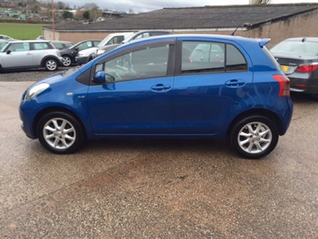 2007 Toyota Yaris 1.4 SR D-4D 5d image 4