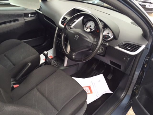 2007 Peugeot 207 1.6 Sport 3d image 6