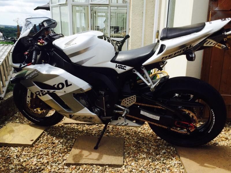 2004 Honda Cbr 1000rr Fireblade image 2