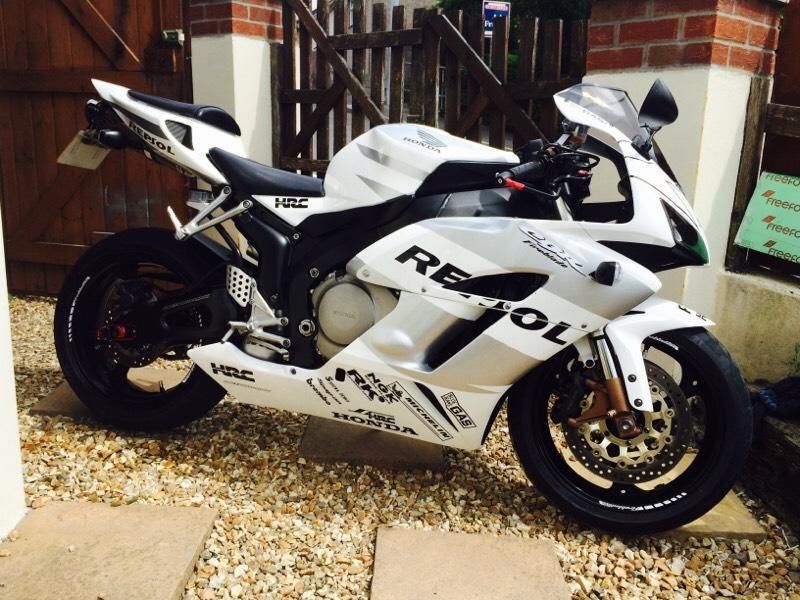 2004 Honda Cbr 1000rr Fireblade image 3