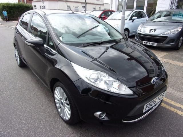 2009 Ford Fiesta 1.4 Titanium 5d image 1